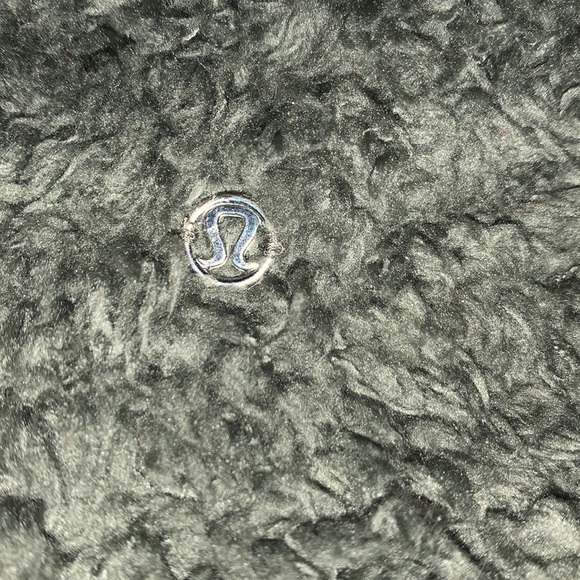 Lululemon Warm Restore Sherpa Pullover XS/S NWOT - Picture 3 of 3